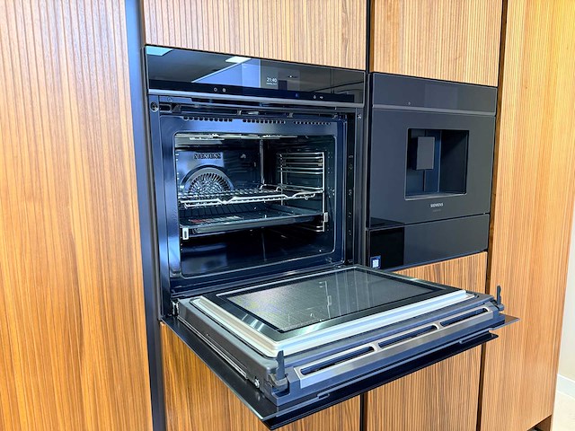 Combinatie van kavels 1 t/m 10 (keller showroomkeuken met hoogwaardige apparatuur) - afbeelding 10 van  27