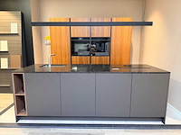 Combinatie van kavels 1 t/m 10 (keller showroomkeuken met hoogwaardige apparatuur) - afbeelding 9 van  48