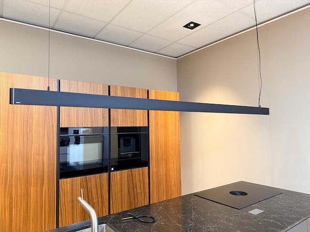 Combinatie van kavels 1 t/m 10 (keller showroomkeuken met hoogwaardige apparatuur) - afbeelding 22 van  27