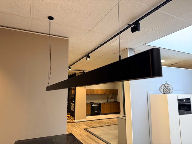 Combinatie van kavels 1 t/m 10 (keller showroomkeuken met hoogwaardige apparatuur) - afbeelding 36 van  57