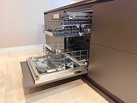 Combinatie van kavels 1 t/m 10 (keller showroomkeuken met hoogwaardige apparatuur) - afbeelding 46 van  57