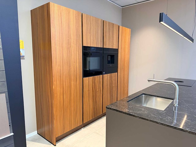 Combinatie van kavels 1 t/m 10 (keller showroomkeuken met hoogwaardige apparatuur) - afbeelding 51 van  57