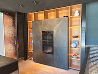 Combinatie van kavels 1 t/m 6 (next125 showroomkeuken met miele apparatuur) - afbeelding 14 van  45