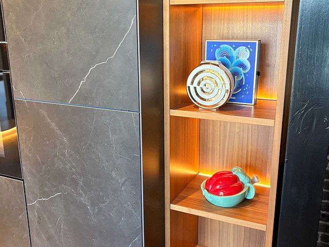 Combinatie van kavels 1 t/m 6 (next125 showroomkeuken met miele apparatuur) - afbeelding 34 van  39