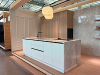 Combinatie van kavels 1 t/m 6 (pronorm i-luminate beurskeuken met bora apparatuur) - afbeelding 2 van  42