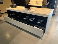 Combinatie van kavels 1 t/m 7 (stosa showroomkeuken met miele apparatuur) - afbeelding 26 van  36