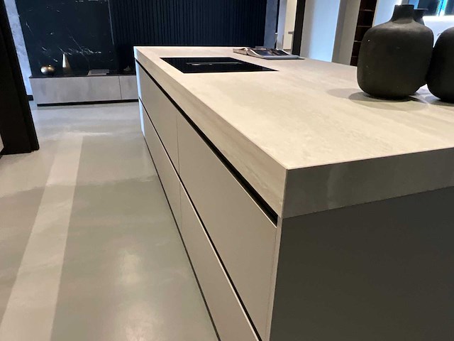 Combinatie van kavels 1 t/m 7 (stosa showroomkeuken met miele apparatuur) - afbeelding 13 van  36