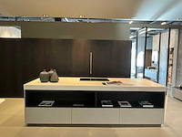Combinatie van kavels 1 t/m 7 (stosa showroomkeuken met miele apparatuur) - afbeelding 12 van  36