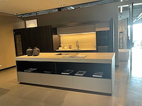 Combinatie van kavels 1 t/m 7 (stosa showroomkeuken met miele apparatuur) - afbeelding 23 van  36