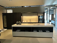 Combinatie van kavels 1 t/m 7 (stosa showroomkeuken met miele apparatuur) - afbeelding 31 van  36
