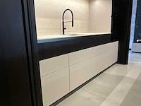 Combinatie van kavels 1 t/m 7 (stosa showroomkeuken met miele apparatuur) - afbeelding 35 van  36