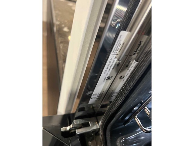 Combinatie van kavels 1 t/m 8 (das showroomkeuken met miele apparatuur) - afbeelding 19 van  40