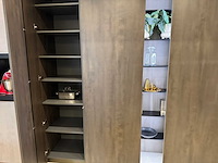 Combinatie van kavels 1 t/m 8 (dibiesse showroomkeuken met miele apparatuur) - afbeelding 34 van  54
