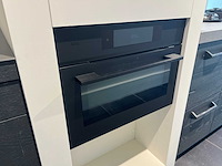Combinatie van kavels 1 t/m 9 (eilandkeuken met eethoek, kastenwand en apparatuur) - afbeelding 19 van  52