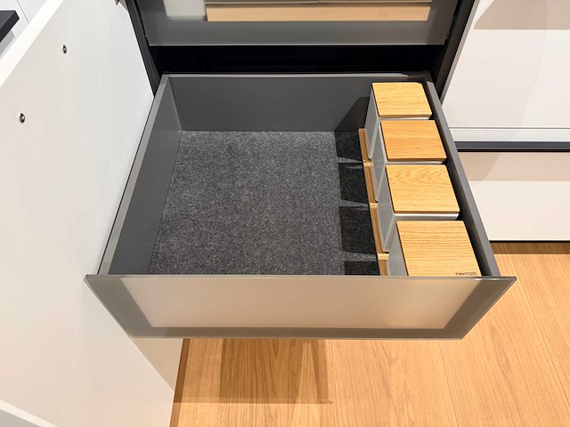 Combinatie van kavels 1 t/m 9 (next125 beurskeuken met gaggenau apparatuur) - afbeelding 48 van  98