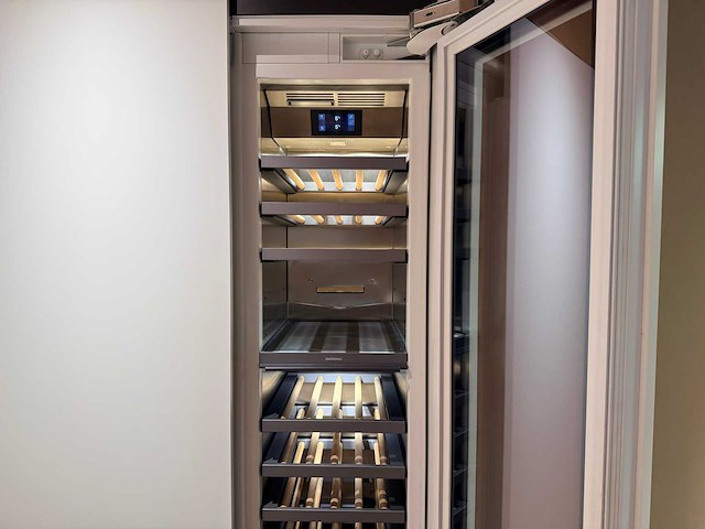 Combinatie van kavels 1 t/m 9 (next125 beurskeuken met gaggenau apparatuur) - afbeelding 65 van  98