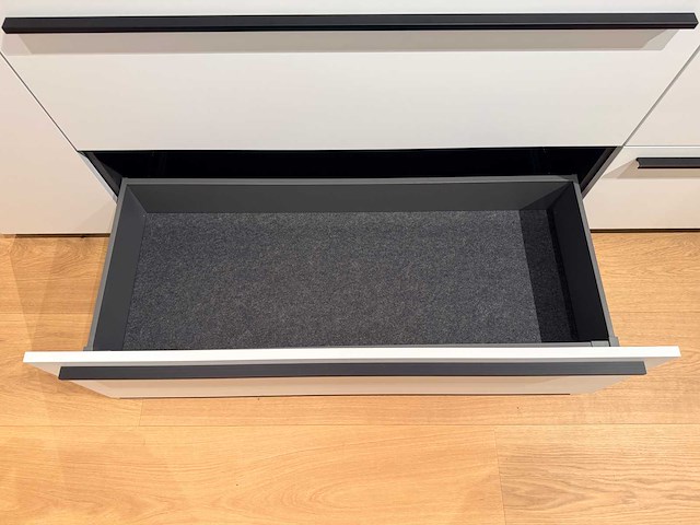 Combinatie van kavels 1 t/m 9 (next125 beurskeuken met gaggenau apparatuur) - afbeelding 71 van  98