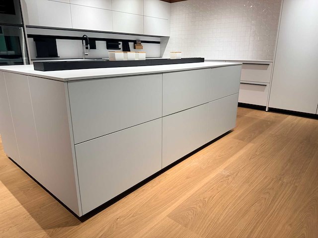 Combinatie van kavels 1 t/m 9 (next125 beurskeuken met gaggenau apparatuur) - afbeelding 85 van  98
