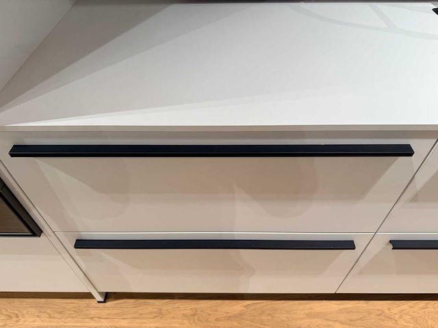 Combinatie van kavels 1 t/m 9 (next125 beurskeuken met gaggenau apparatuur) - afbeelding 96 van  98