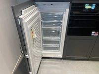 Combinatie van kavels 1 t/m 9 (schmidt showroomkeuken met hoogwaardige merk apparatuur) - afbeelding 2 van  62