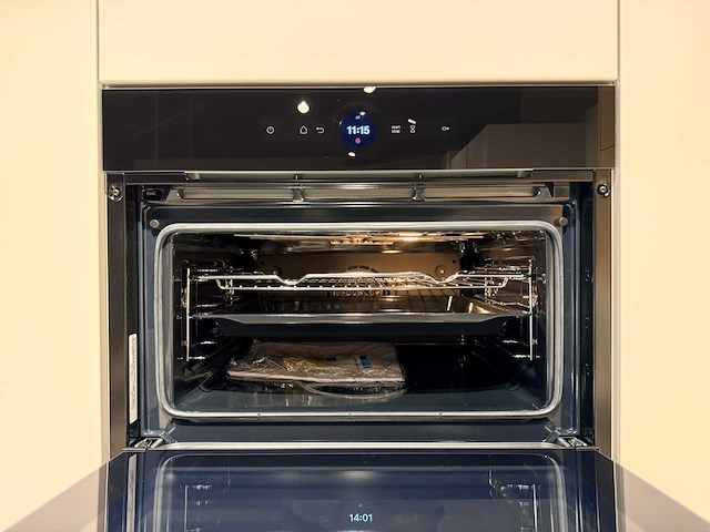 Combinatie van kavels 1 t/m 9 (schüller beurskeuken met gaggenau wijnklimaatkast en bosch apparatuur) - afbeelding 8 van  84