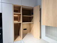 Combinatie van kavels 1 t/m 9 (schüller beurskeuken met gaggenau wijnklimaatkast en bosch apparatuur) - afbeelding 17 van  84