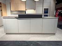 Combinatie van kavels 1 t/m 9 (schüller beurskeuken met gaggenau wijnklimaatkast en bosch apparatuur) - afbeelding 78 van  84