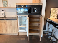 Combinatie van kavels 10 t/m 13 (schmidt showroomkeuken met pelgrim apparatuur) - afbeelding 6 van  19