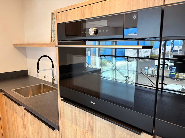 Combinatie van kavels 10 t/m 13 (schmidt showroomkeuken met pelgrim apparatuur) - afbeelding 8 van  19