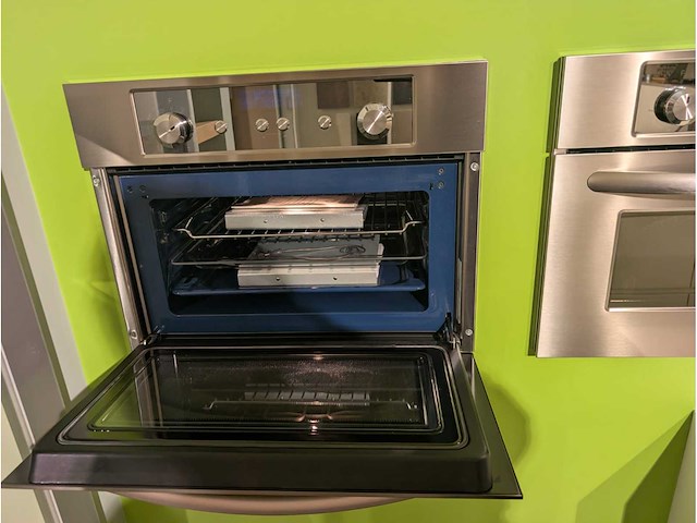 Combinatie van kavels 10 t/m 19 (showroomkeuken met hoogwaardige apparatuur) - afbeelding 11 van  58