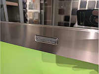 Combinatie van kavels 10 t/m 19 (showroomkeuken met hoogwaardige apparatuur) - afbeelding 13 van  58