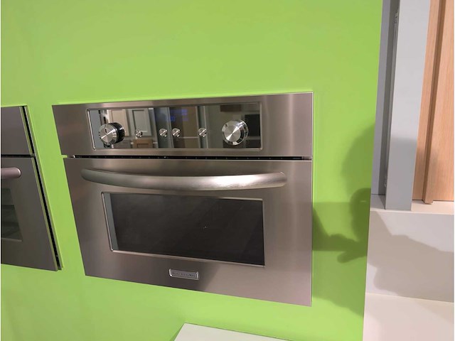 Combinatie van kavels 10 t/m 19 (showroomkeuken met hoogwaardige apparatuur) - afbeelding 16 van  58