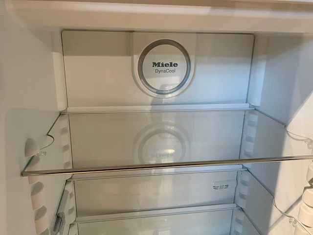 Combinatie van kavels 11 t/m 17 (next125 nx950 - beurskeuken met miele apparatuur) - afbeelding 47 van  53