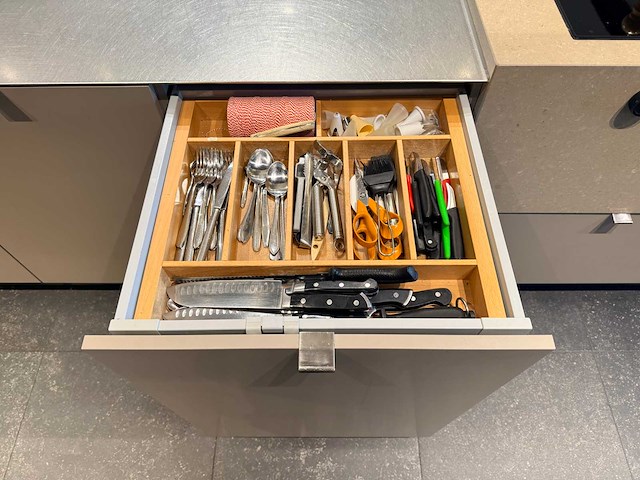 Combinatie van kavels 15 t/m 23 (kookstudio met diverse apparaten) - afbeelding 14 van  82