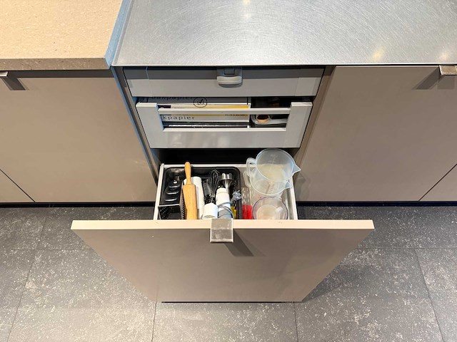Combinatie van kavels 15 t/m 23 (kookstudio met diverse apparaten) - afbeelding 15 van  82