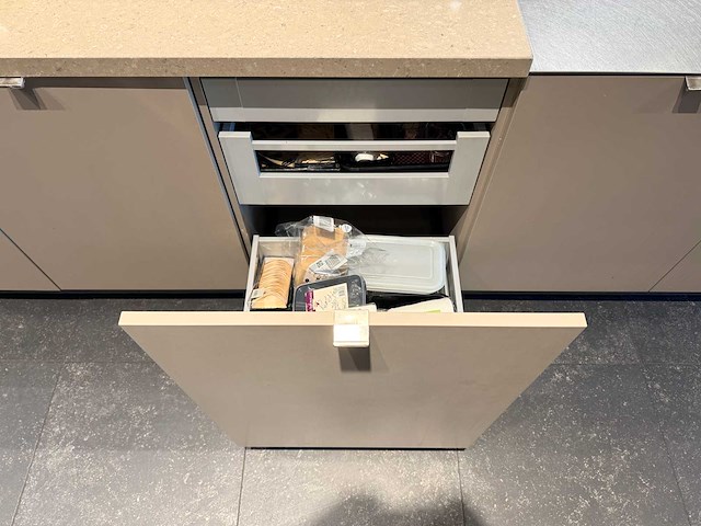Combinatie van kavels 15 t/m 23 (kookstudio met diverse apparaten) - afbeelding 19 van  82