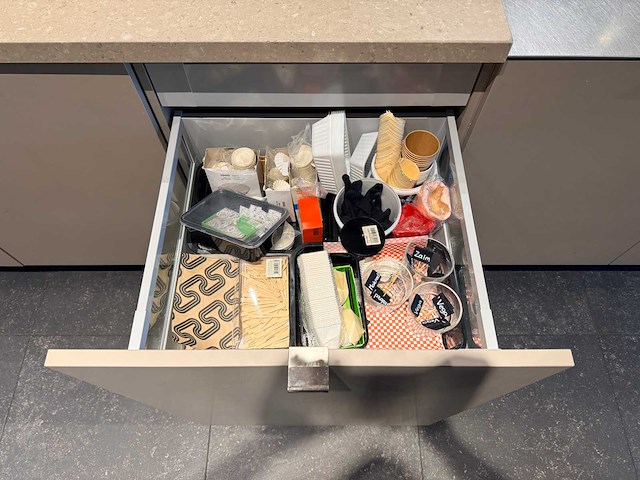 Combinatie van kavels 15 t/m 23 (kookstudio met diverse apparaten) - afbeelding 20 van  82