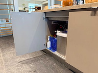 Combinatie van kavels 15 t/m 23 (kookstudio met diverse apparaten) - afbeelding 27 van  82