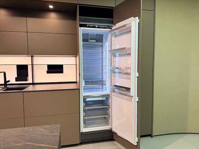 Combinatie van kavels 19 t/m 23 (next125 beurskeuken met v-zug apparatuur) - afbeelding 16 van  45