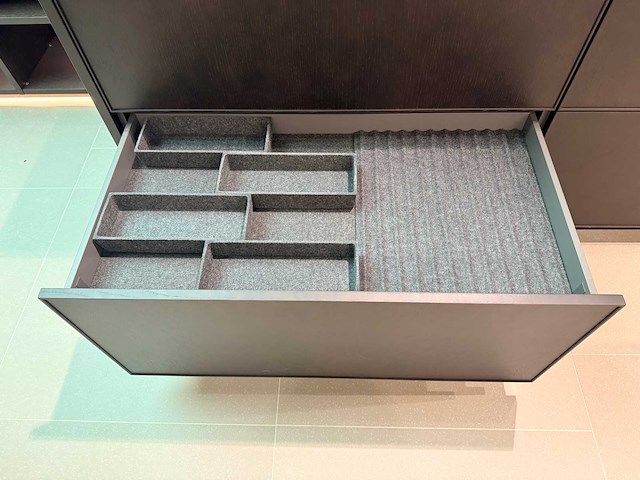 Combinatie van kavels 19 t/m 23 (next125 beurskeuken met v-zug apparatuur) - afbeelding 32 van  45