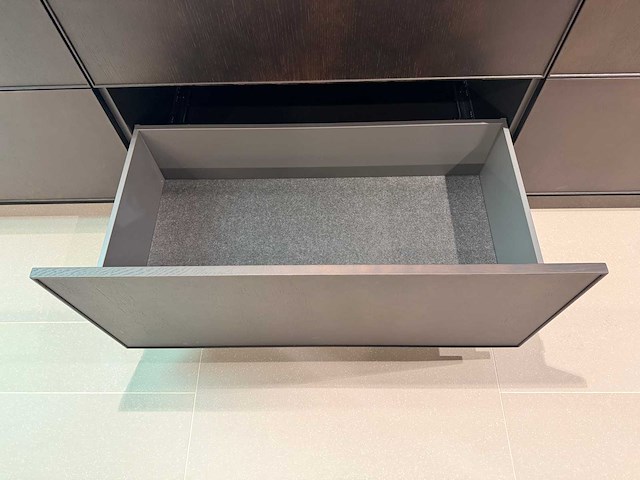Combinatie van kavels 19 t/m 23 (next125 beurskeuken met v-zug apparatuur) - afbeelding 35 van  45