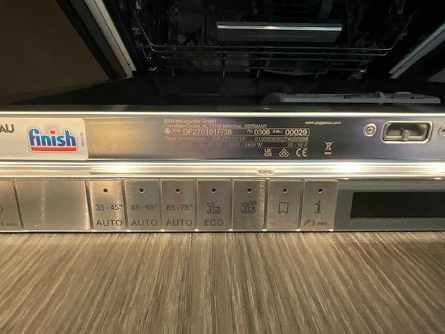 Combinatie van kavels 19 t/m 23 (stosa showroomkeuken met gaggenau apparatuur) - afbeelding 2 van  25