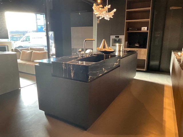 Combinatie van kavels 19 t/m 23 (stosa showroomkeuken met gaggenau apparatuur) - afbeelding 21 van  26