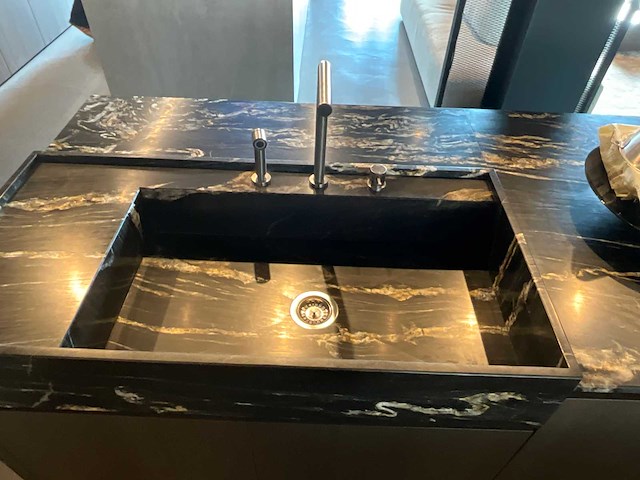 Combinatie van kavels 19 t/m 23 (stosa showroomkeuken met gaggenau apparatuur) - afbeelding 23 van  26