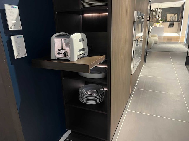 Combinatie van kavels 19 t/m 28 (pronorm beurskeuken met gaggenau apparatuur) - afbeelding 11 van  17