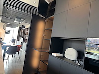 Combinatie van kavels 25 t/m 32 (stosa showroomkeuken met siemens studioline apparatuur) - afbeelding 7 van  25