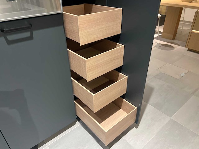 Combinatie van kavels 30 t/m 37 (pronorm beurskeuken met gaggenau apparatuur) - afbeelding 11 van  16