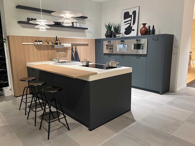 Combinatie van kavels 30 t/m 37 (pronorm beurskeuken met gaggenau apparatuur) - afbeelding 13 van  16