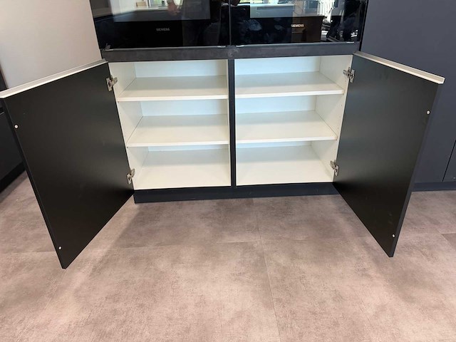 Combinatie van kavels 34 t/m 43 (pronorm showroomkeuken met siemens apparatuur) - afbeelding 22 van  53