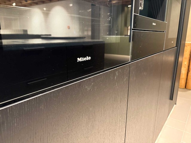 Combinatie van kavels 39 t/m 46 (next125 beurskeuken met miele apparatuur) - afbeelding 21 van  42